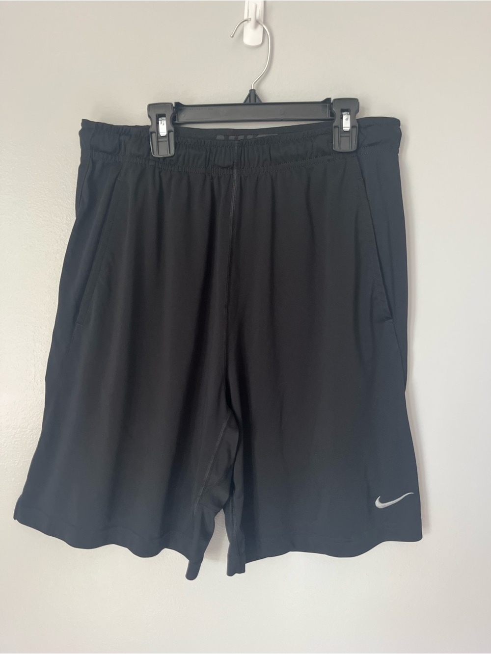 Nike Dri-FIT Men’s Black Athletic Training Shorts Size Large L 10” Inseam